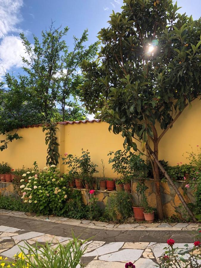 Villa Garden Berat Luaran gambar