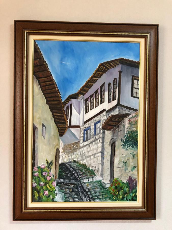 Villa Garden Berat Luaran gambar